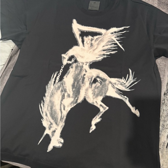 Givenchy Tee shirt